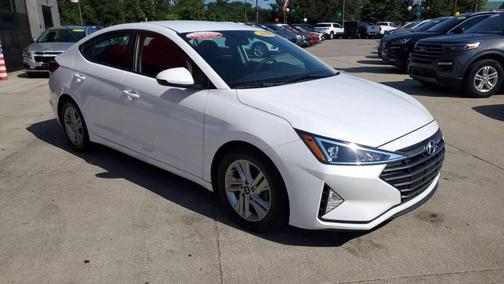 2020 Hyundai ELANTRA SEL
