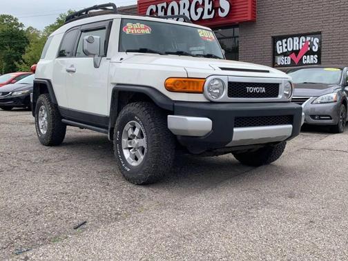 2014 Toyota FJ Cruiser Base