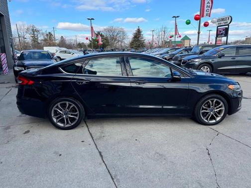 2020 Ford Fusion SEL