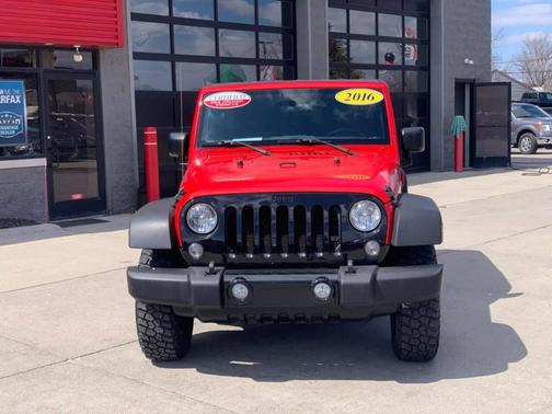 2016 Jeep Wrangler Sport