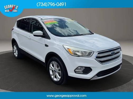 White 2017 Ford Escape SE