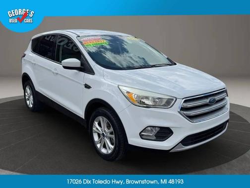 White 2017 Ford Escape SE