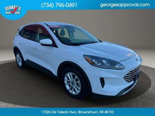 White 2021 Ford Escape SE