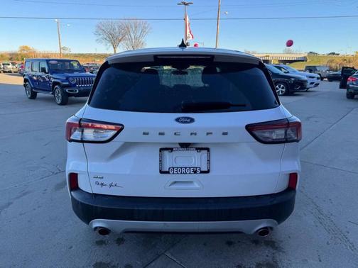 2021 Ford Escape SE