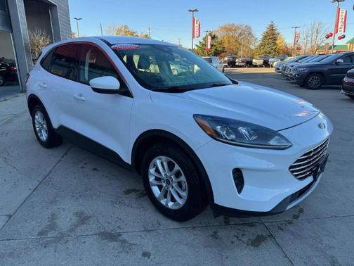 2021 Ford Escape SE