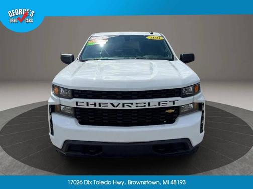 White 2021 Chevrolet Silverado 1500 Custom