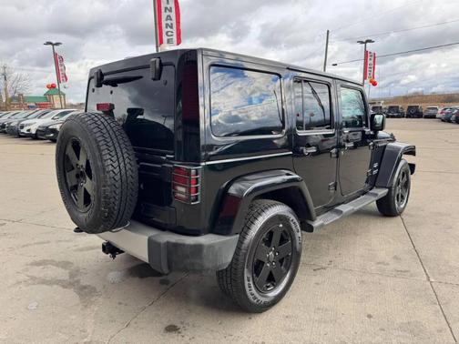 2011 Jeep Wrangler Unlimited Sahara