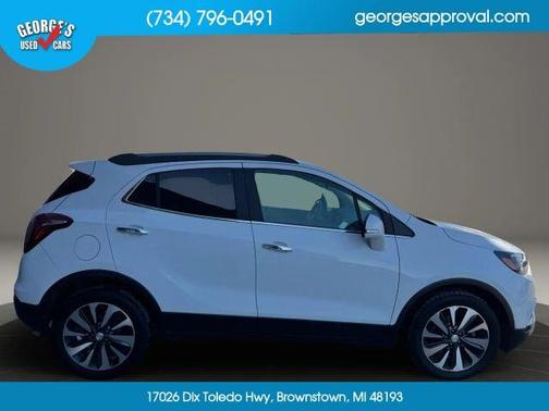 White 2019 Buick Encore Essence