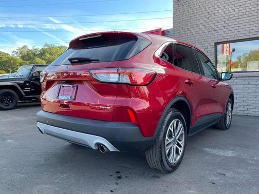 2022 Ford Escape SEL