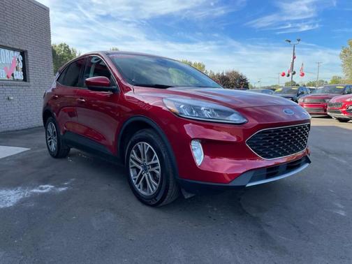 2022 Ford Escape SEL
