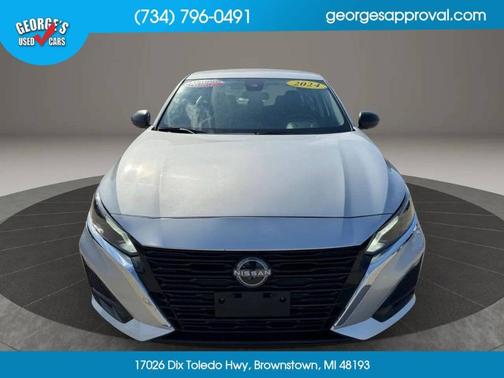 Silver 2024 Nissan Altima 2.5 SV