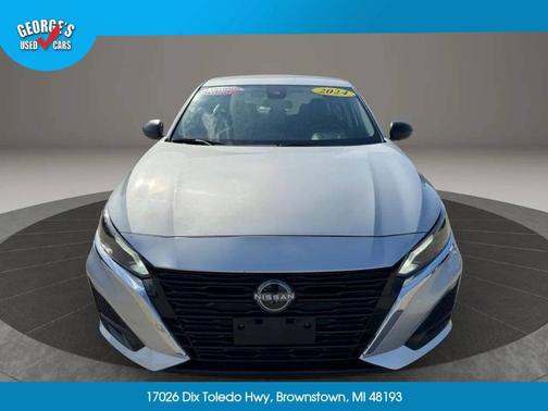 Silver 2024 Nissan Altima 2.5 SV