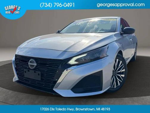 Silver 2024 Nissan Altima 2.5 SV