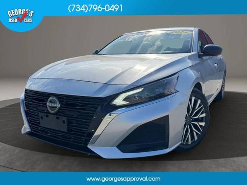 Silver 2024 Nissan Altima 2.5 SV