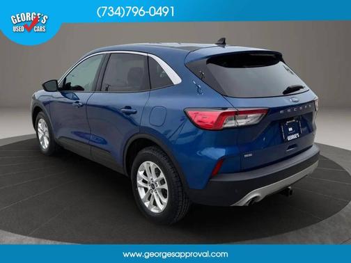 Blue 2022 Ford Escape SE