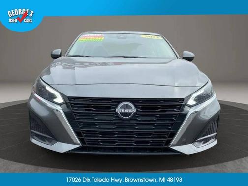 Gun Metallic 2023 Nissan Altima 2.5 SV