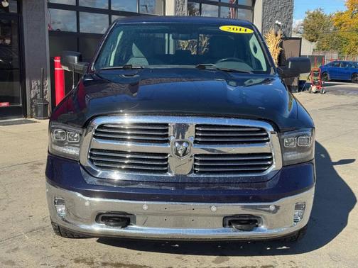 2014 RAM 1500 SLT