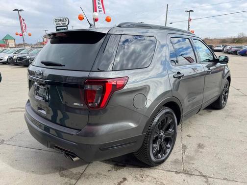 2019 Ford Explorer sport