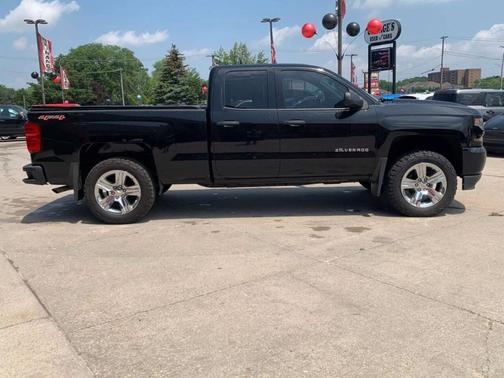 2017 Chevrolet Silverado 1500 Custom