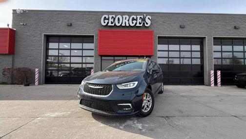 2022 Chrysler Pacifica Touring-L