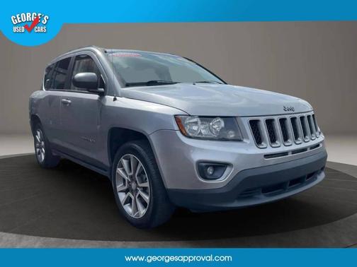 Silver 2017 Jeep Compass Sport