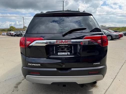 2017 GMC Acadia SLE-2