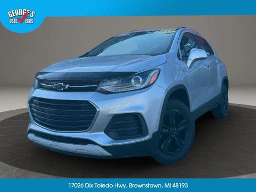 Silver 2017 Chevrolet Trax LT