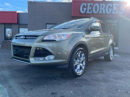 Green 2013 Ford Escape SEL