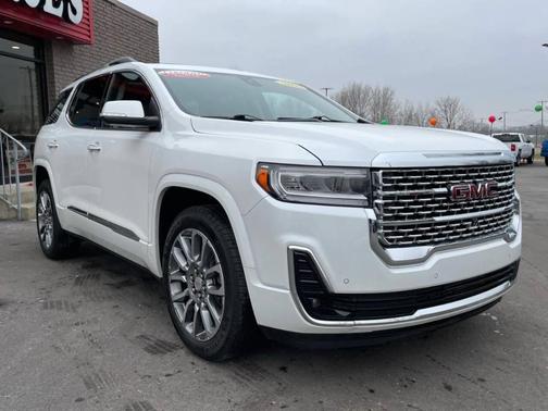 2022 GMC Acadia Denali