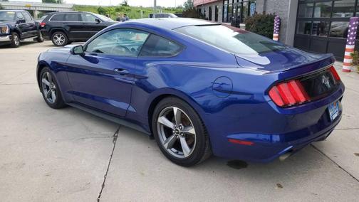 2016 Ford Mustang V6