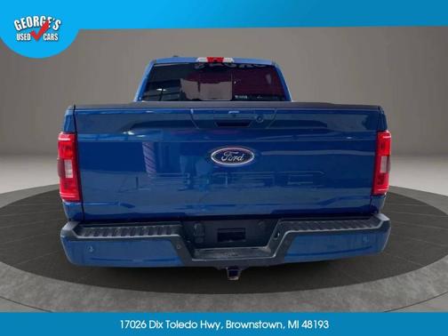 Blue 2022 Ford F-150 XLT