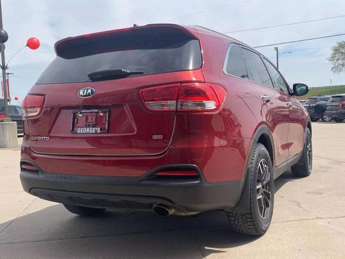 2018 Kia Sorento LX