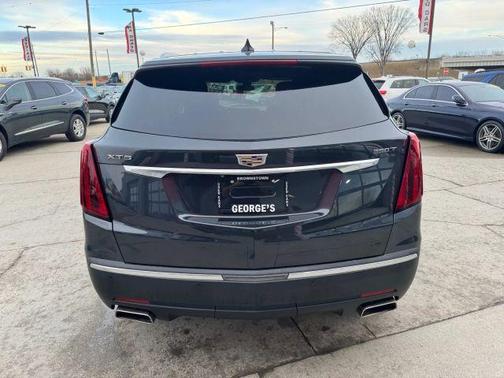 2021 Cadillac XT5 Luxury
