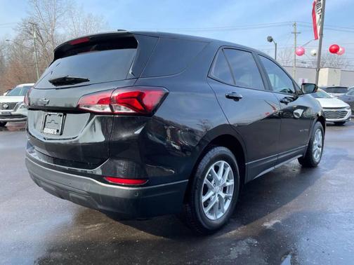 2022 Chevrolet Equinox LS