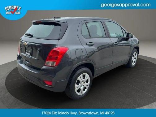 Gray 2019 Chevrolet Trax LS