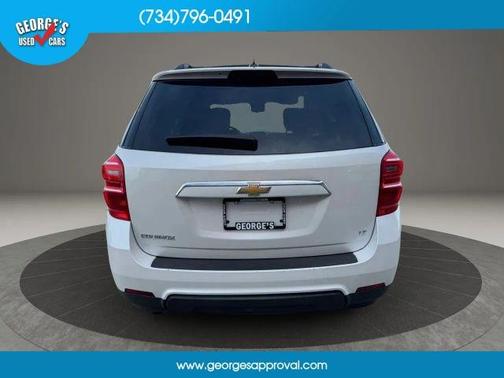 White 2017 Chevrolet Equinox LT