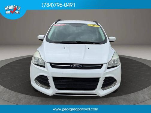 White 2016 Ford Escape SE