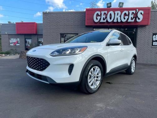 2020 Ford Escape SE