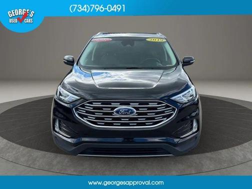 Black 2019 Ford Edge SEL
