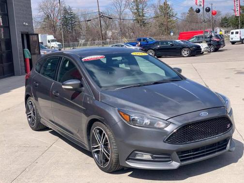 2017 Ford Focus ST Base