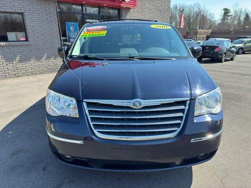2010 Chrysler Town & Country Touring