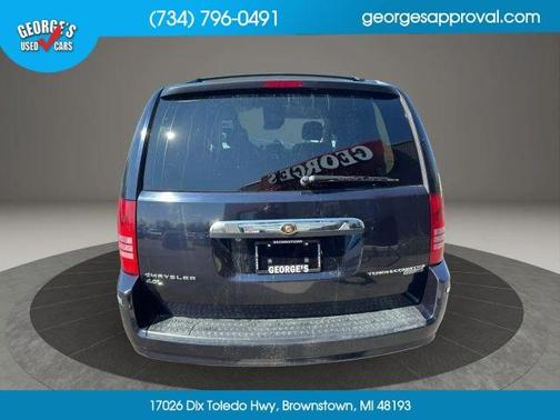2010 Chrysler Town & Country Touring
