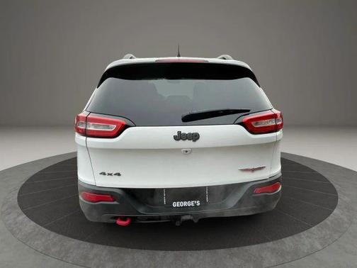 White 2017 Jeep Cherokee Trailhawk