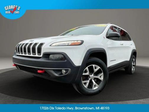 White 2017 Jeep Cherokee Trailhawk
