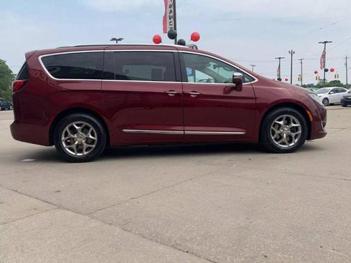 2018 Chrysler Pacifica Limited