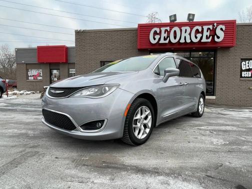 2020 Chrysler Pacifica Touring-L