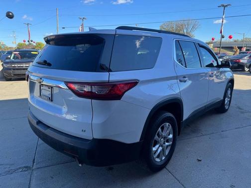 2020 Chevrolet Traverse LT Cloth