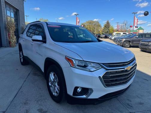 2020 Chevrolet Traverse LT Cloth