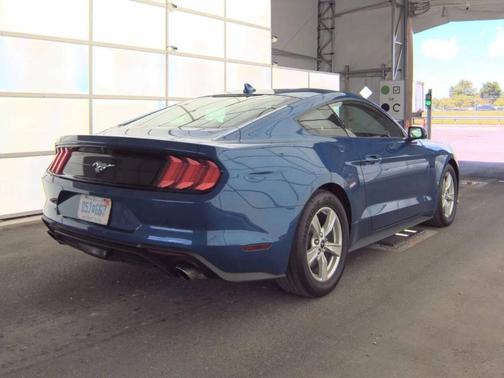 2022 Ford Mustang