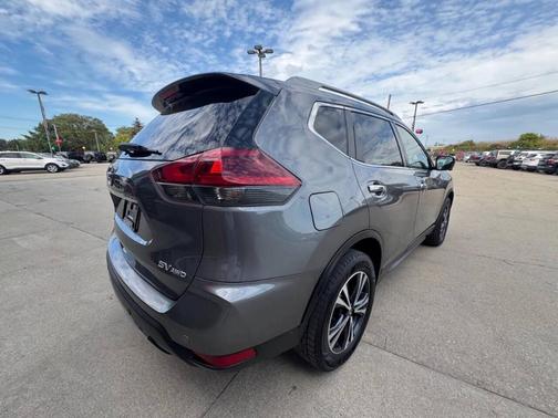 2020 Nissan Rogue SV